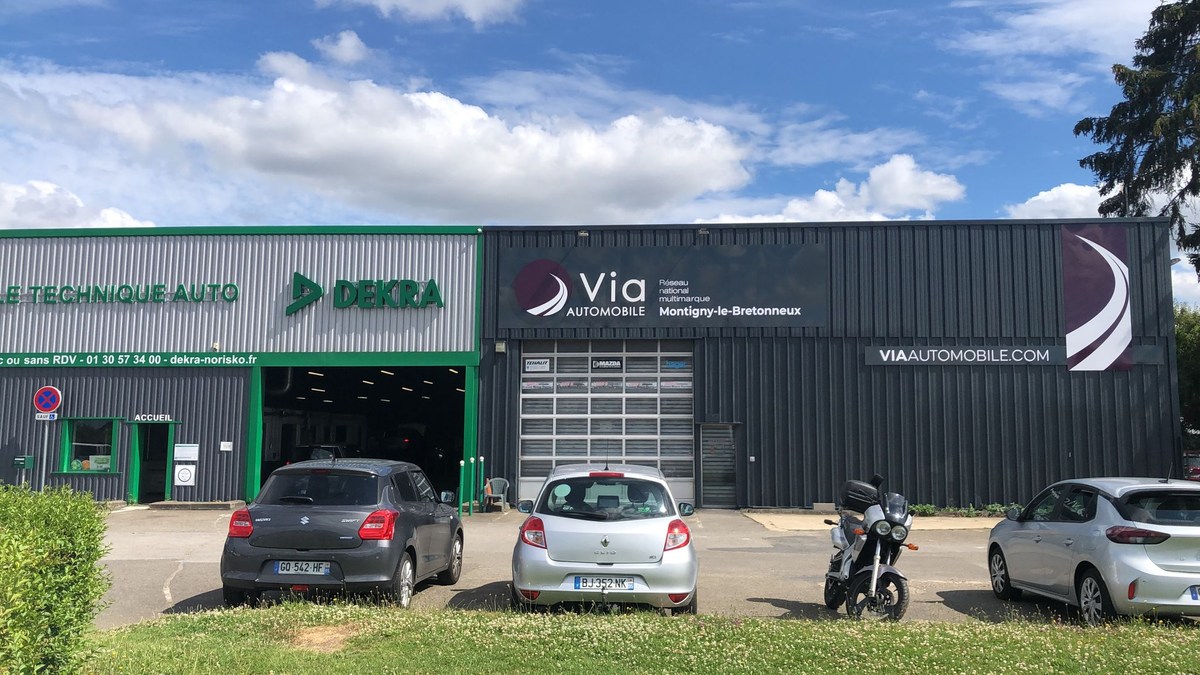 via-automobile-agence-Montigny-le-Bretonneux-2.jpeg via-automobile-agence-Montigny-le-Bretonneux-2.jpeg